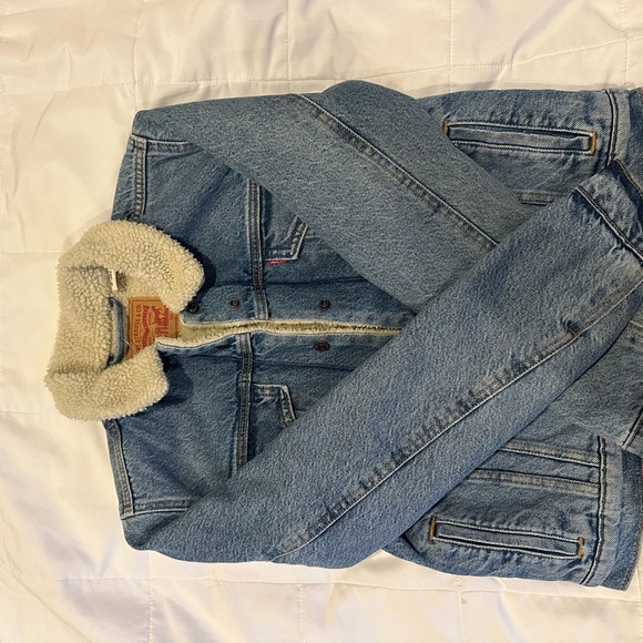 Levi’s Original Sherpa Trucker Jacket - Picture 3 of 7